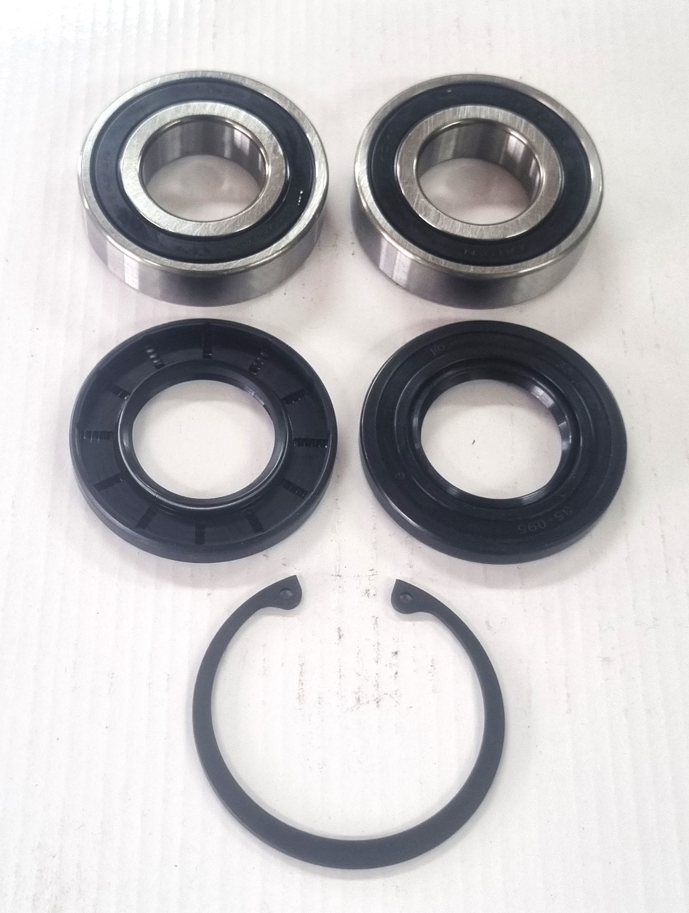 boxer-nose-roller-bearing-kit.jpg